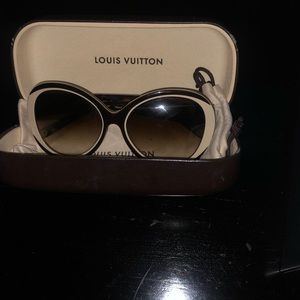 Louis Vuitton Sunglasses - Gently Used